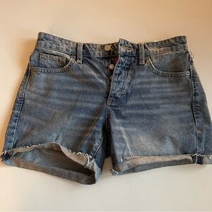 💚3/$15💚 LUCKY BRAND | 0/25 THE BOYFRIEND JEAN SHORT Light wash relaxed fit denim